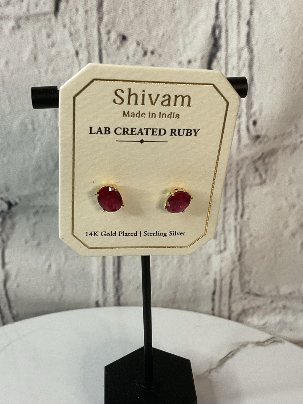 🌟 Ruby Red Oval Stud Earrings in 18K Gold Plated - Picture 8 of 8